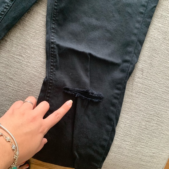 Black Ripped Pants - Picture 5 of 7